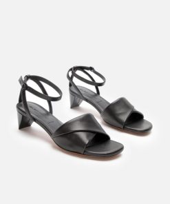 Thedaisychain.shop9f62522803 2